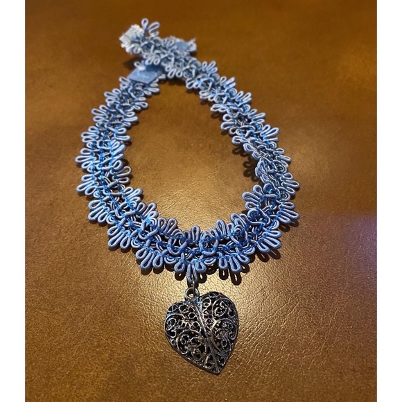 90s Baby Blue Choker with Heart Charm - Picture 5 of 8